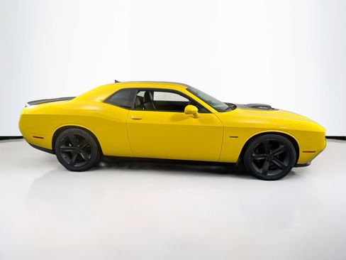 Used 2018 Dodge Challenger R/T Plus image 4