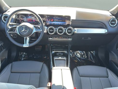 New 2026 Mercedes-Benz GLB 250 image 10