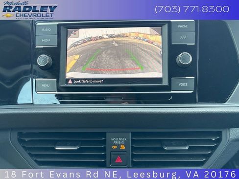 Used 2024 Volkswagen Jetta SE image 13