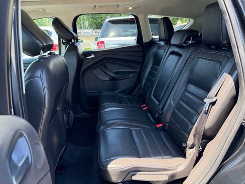 Used 2018 Ford Escape Titanium w/ Ford Safe & Smart Package AWD/4WD image 12