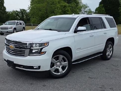 Used 2017 Chevrolet Tahoe Premier RWD image 4