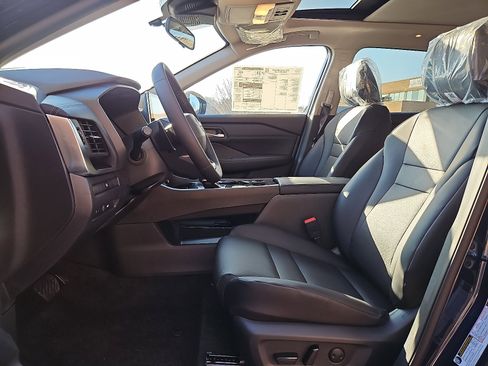 New 2026 Nissan Rogue SV image 10