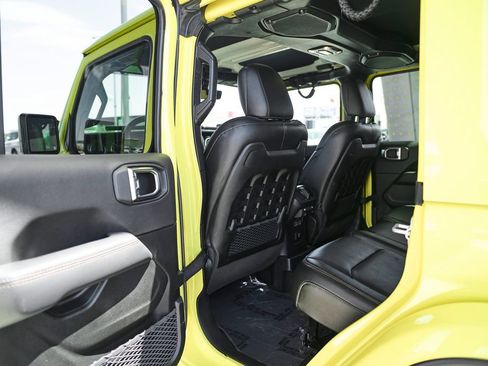 Used 2023 Jeep Wrangler Unlimited Rubicon 392 w/ Xtreme Recon 35" Tire Package AWD/4WD image 15