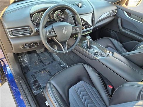 Used 2022 Maserati Levante GT AWD/4WD image 10
