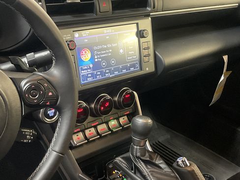 Certified 2025 Toyota GR86 Premium image 31