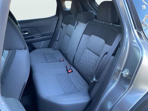 New 2026 Nissan Kicks SV image 14