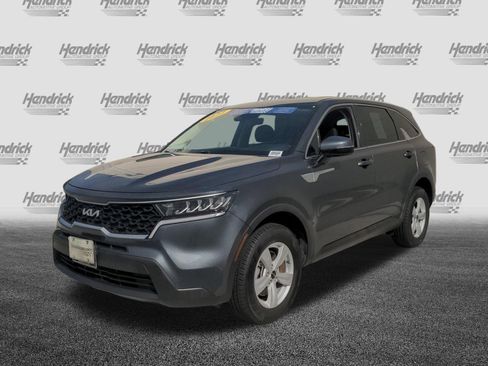 Used 2022 Kia Sorento LX AWD/4WD image 5
