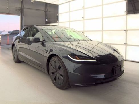 Used 2026 Tesla Model 3 AWD/4WD image 3
