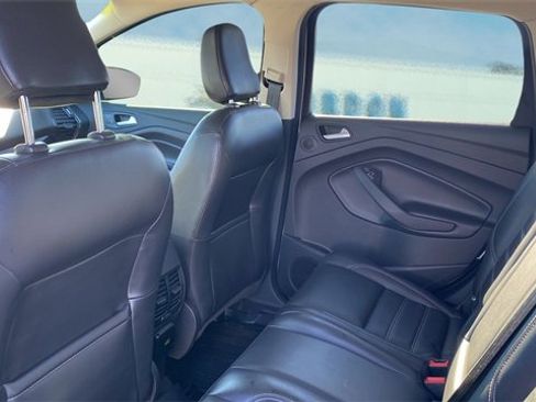 Used 2019 Ford Escape Titanium image 21