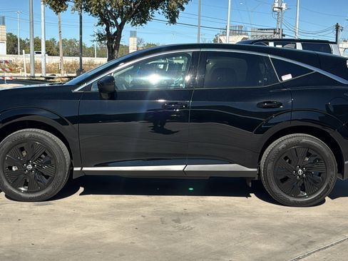 Used 2025 Nissan Murano SV image 4