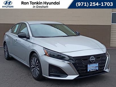 Used 2025 Nissan Altima 2.5 SV