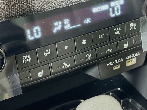 New 2026 Subaru Outback Limited AWD/4WD image 21