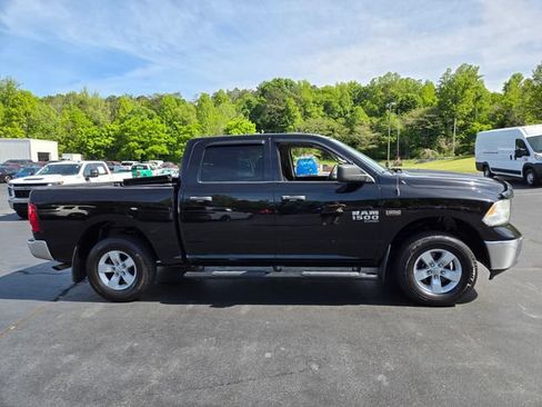 Used 2020 RAM 1500 Tradesman w/ Chrome Appearance Group AWD/4WD image 12