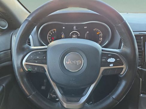 Used 2019 Jeep Grand Cherokee Altitude image 21