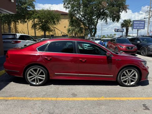 Used 2016 Volkswagen Passat 1.8T R-Line FWD image 5