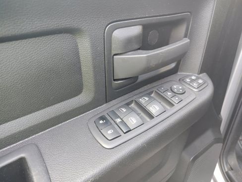 Used 2023 RAM 3500 Tradesman w/ Chrome Appearance Group image 9