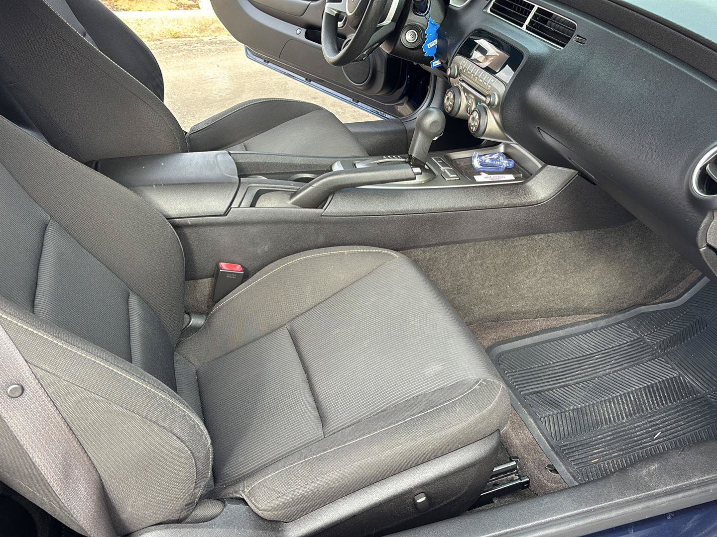 Used 2011 Chevrolet Camaro LT RWD image 15
