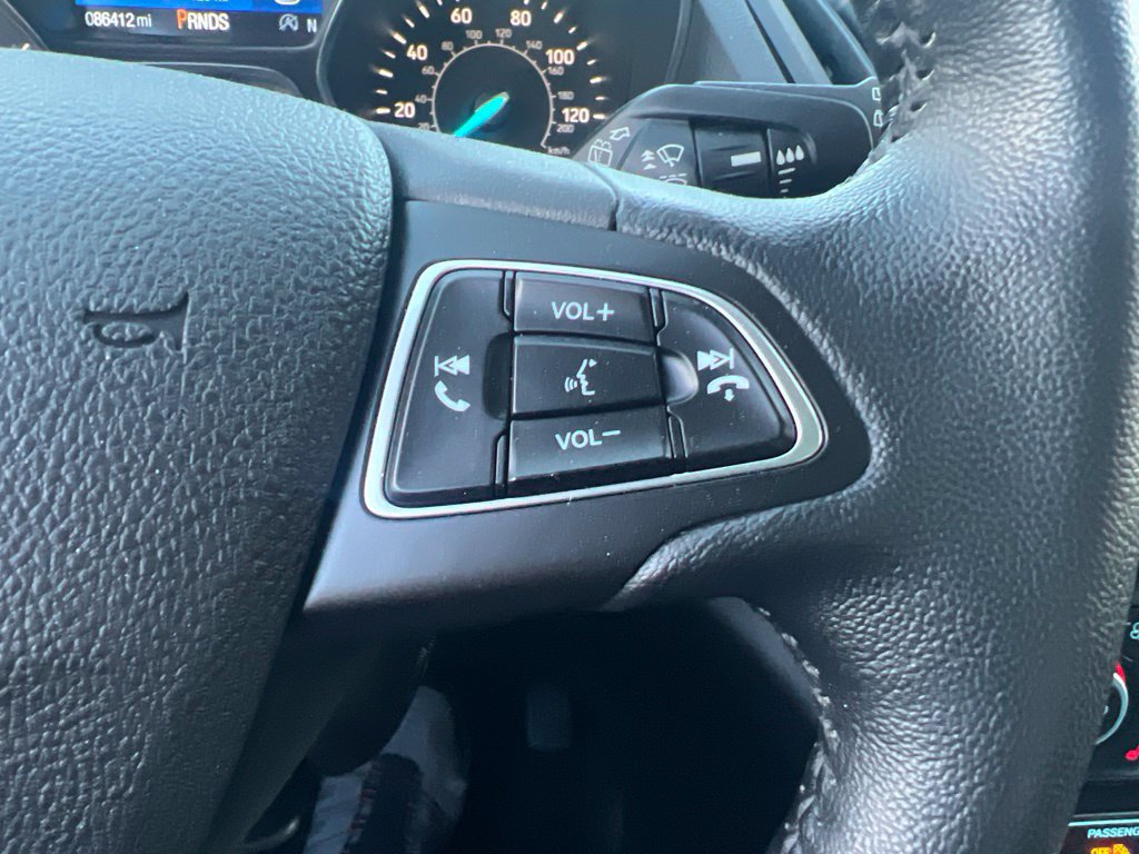 Used 2019 Ford Escape SEL AWD/4WD image 48
