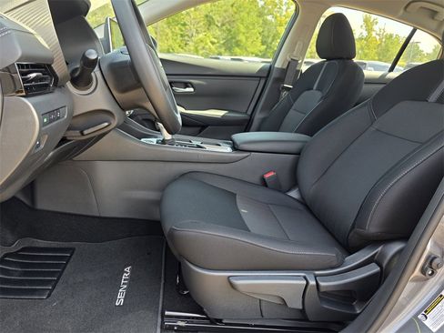 New 2025 Nissan Sentra SV image 12