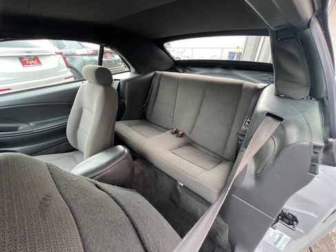 Used 2000 Ford Mustang Convertible image 12