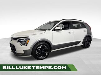 Used 2023 Kia Niro Wave w/ Wave Preserve Package FWD video 1