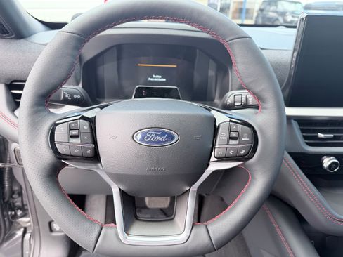 New 2026 Ford Explorer ST-Line w/ ST-Line Street Pack image 12