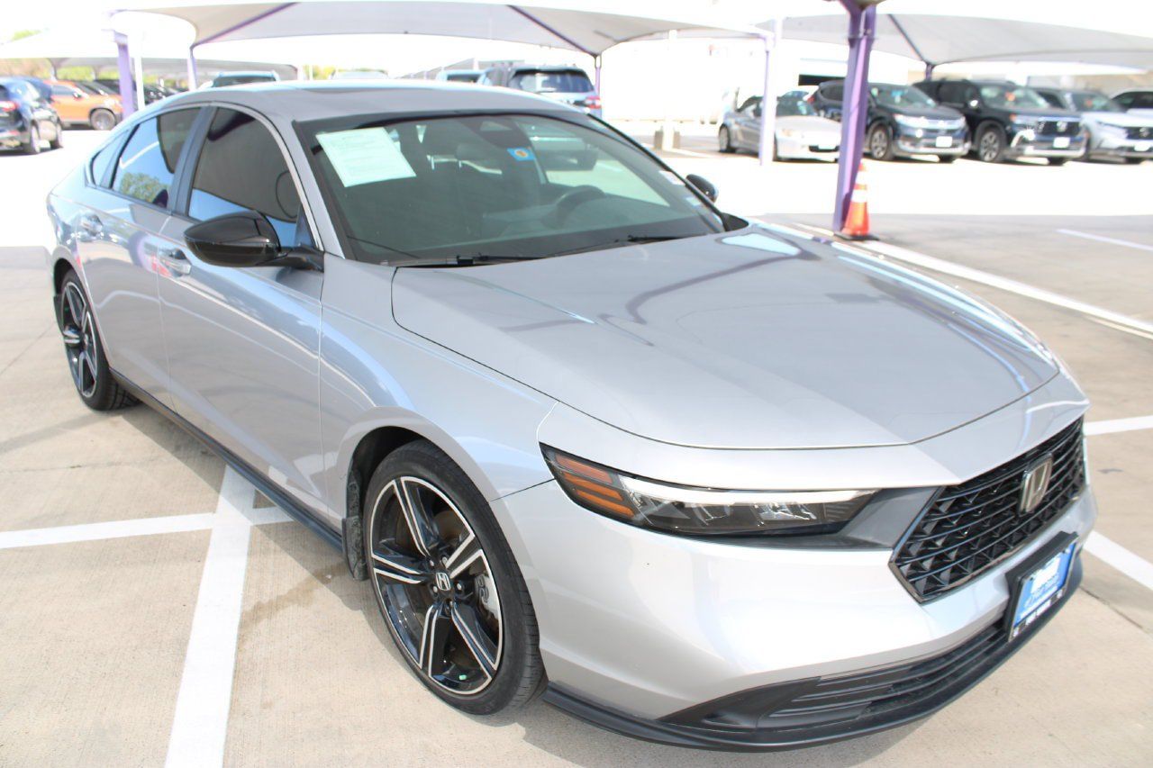 Used 2023 Honda Accord Sport image 7