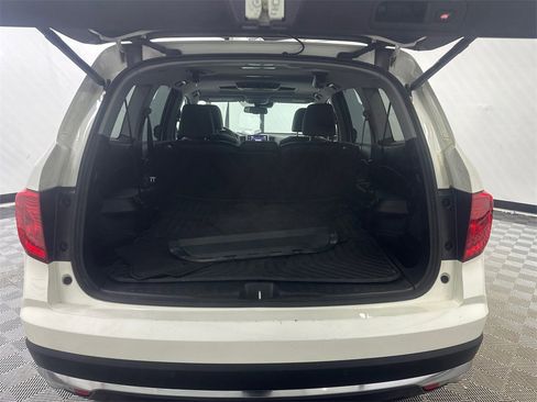 Used 2018 Honda Pilot Touring image 20