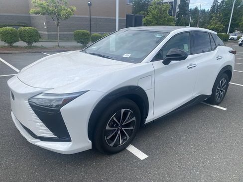Certified 2024 Lexus RZ 450e Premium w/ Technology Package AWD/4WD image 1
