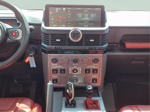 Used 2025 INEOS Grenadier AWD/4WD image 15