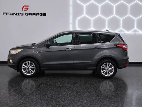Used 2017 Ford Escape SE FWD image 14