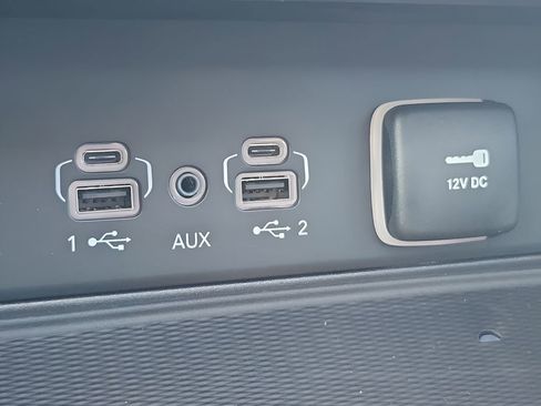New 2025 Jeep Grand Cherokee Limited w/ Luxury Tech Group II AWD/4WD image 33
