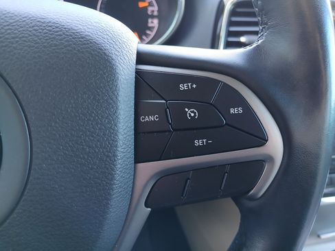 Used 2021 Jeep Grand Cherokee Limited w/ Trailer Tow Group IV image 15