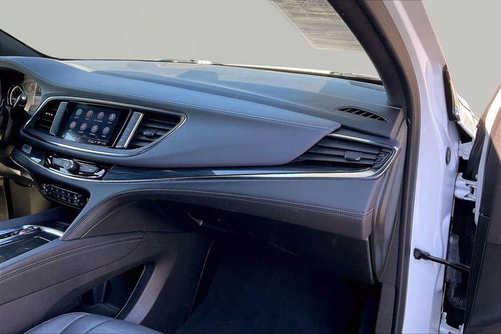 Used 2023 Buick Enclave Essence FWD image 30