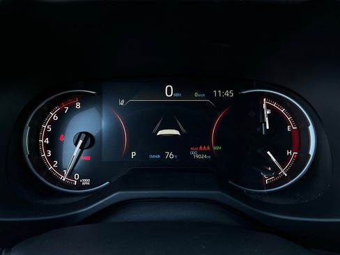 Used 2025 Toyota RAV4 XLE image 38