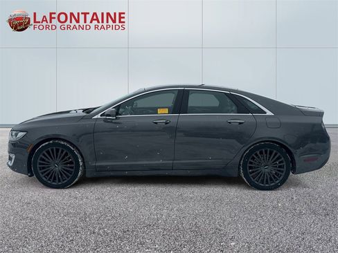 Used 2018 Lincoln MKZ Reserve image 4