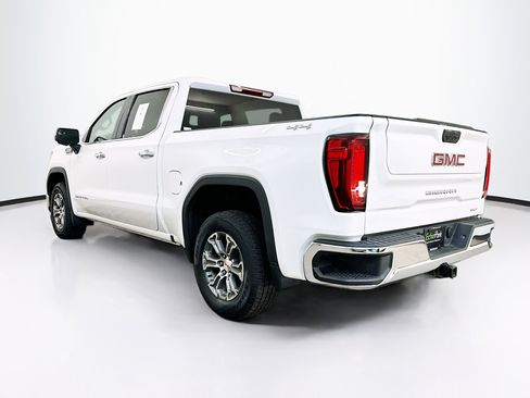 Used 2025 GMC Sierra 1500 SLT image 5
