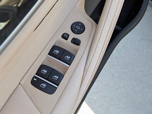 Used 2023 BMW 530e w/ Premium Package RWD image 17