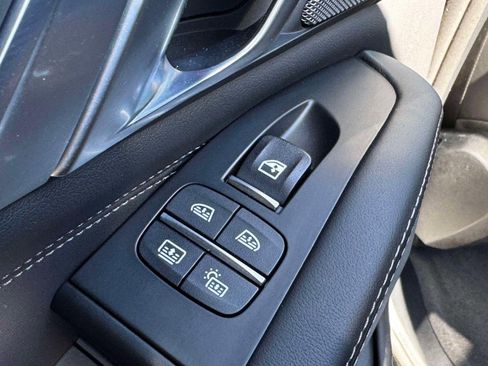 Used 2026 BMW X7 M60i AWD/4WD image 31