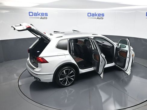 Used 2023 Volkswagen Tiguan SEL R-Line AWD/4WD image 61