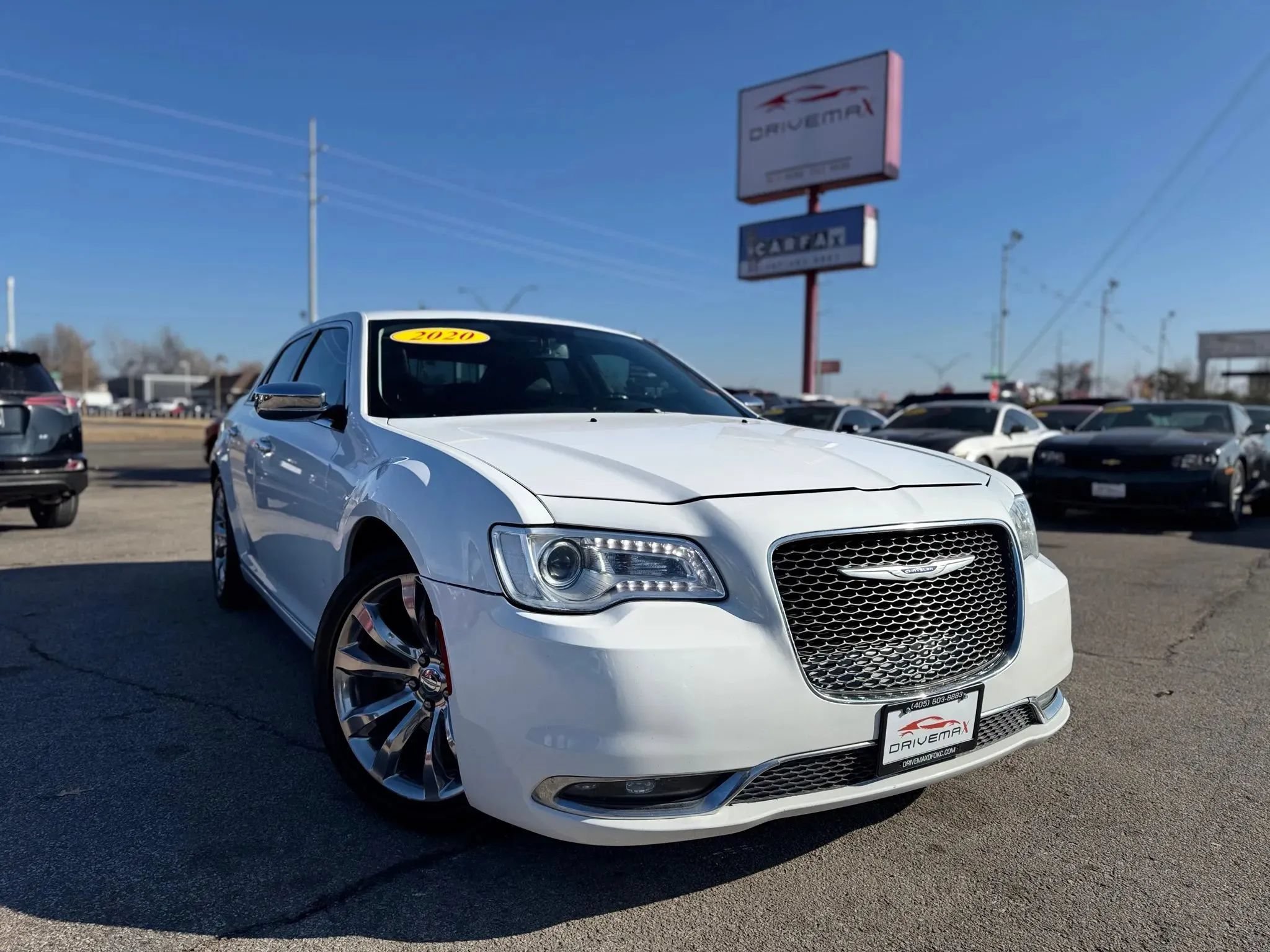 Used 2020 Chrysler 300 Limited RWD image 1