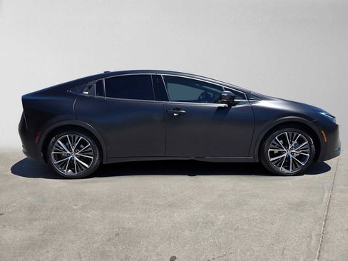 Used 2026 Toyota Prius Limited AWD/4WD image 2