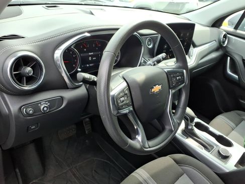 Used 2024 Chevrolet Blazer LT w/ Convenience Package AWD/4WD image 8