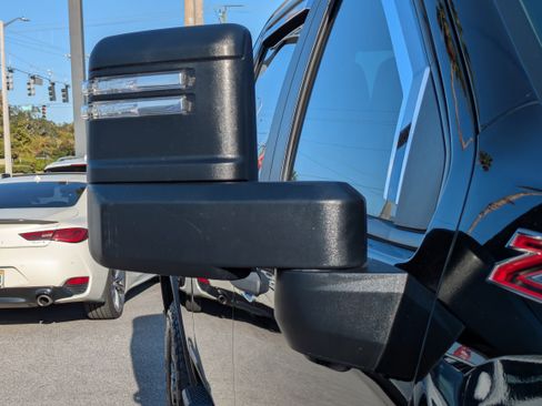 Certified 2024 Chevrolet Silverado 2500 Custom image 11