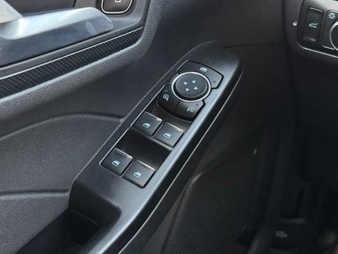 Certified 2025 Ford Escape ST-Line Select AWD/4WD image 36