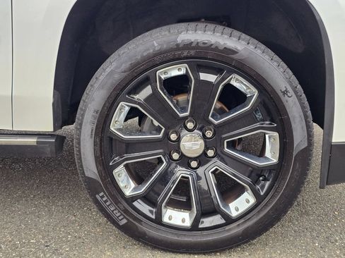 Used 2019 Cadillac Escalade ESV Platinum AWD/4WD image 9