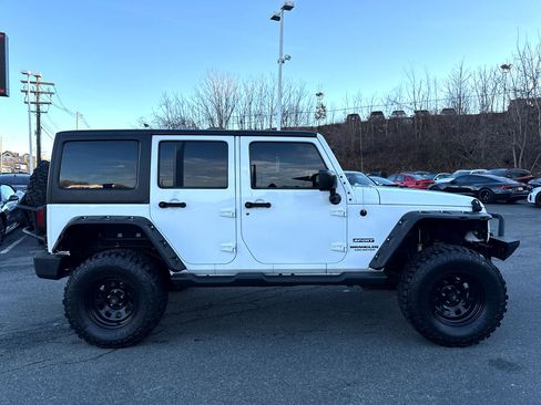 Used 2016 Jeep Wrangler Unlimited Sport w/ Quick Order Package 24S image 11