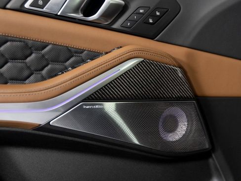 Used 2026 BMW X5 M Competition w/ Executive Package image 22