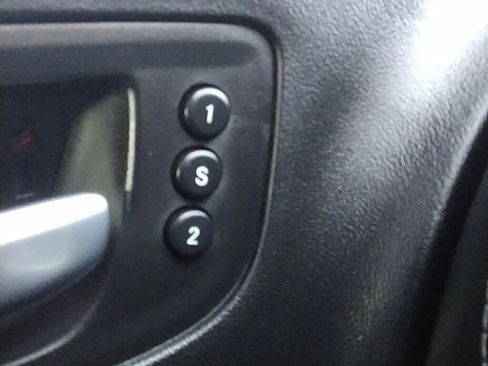 Used 2019 Dodge Charger SXT image 24