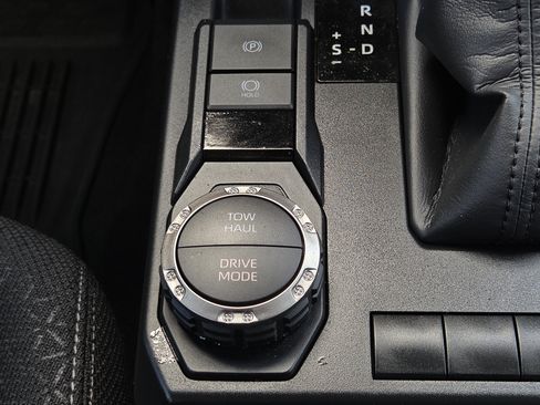 Used 2026 Toyota 4Runner SR5 RWD image 16